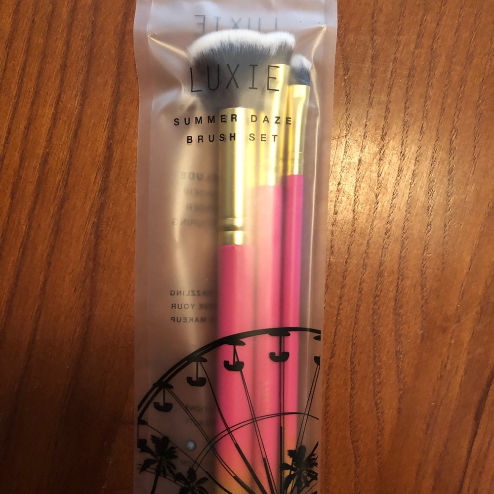Luxie the summer days 3 piece brush set